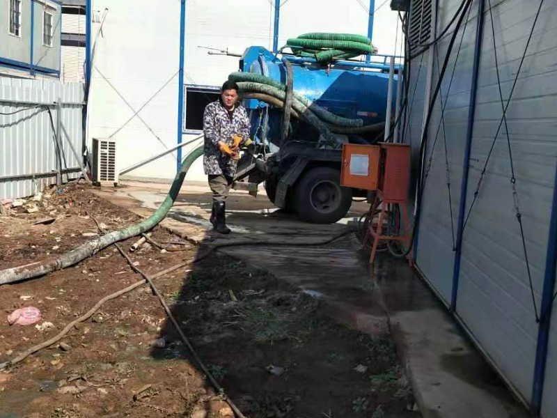 苏州高新区浒墅关化粪池清理 槽罐车抽粪 随时上门抢修